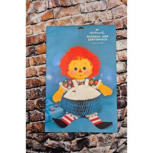 New Old Stock Raggedy Ann Honeycomb Centerpiece NEVER OPENED Collectible Bobbs